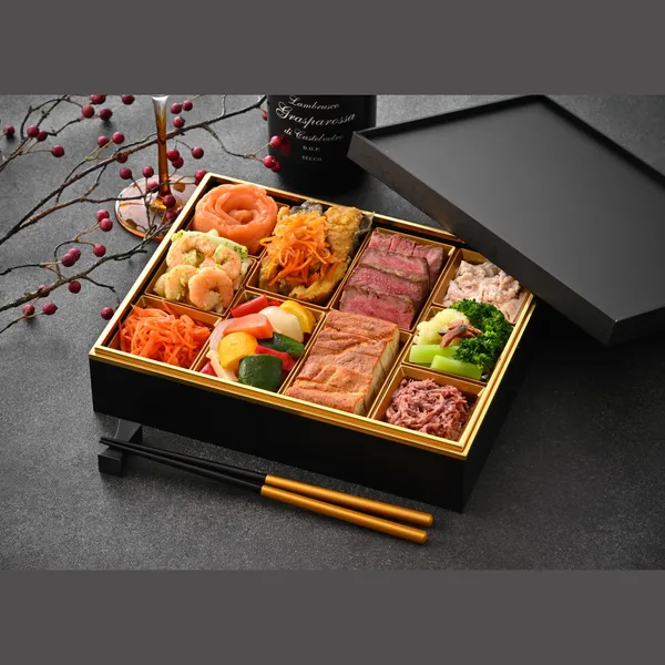 おせち 1段重 2〜3名様用 早割10%OFF(サラマンジェフ)の公式商品画像