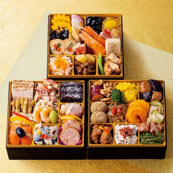 「東京正直屋」 和洋中おせち「吉祥」三段重【約2〜3人前】(ディノス)の公式商品画像