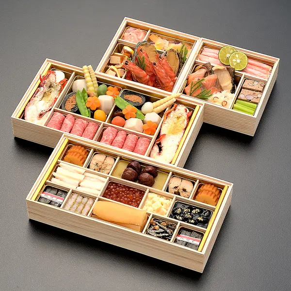 極み特選おせち 三段重(越中料理 五万石本店)の公式商品画像