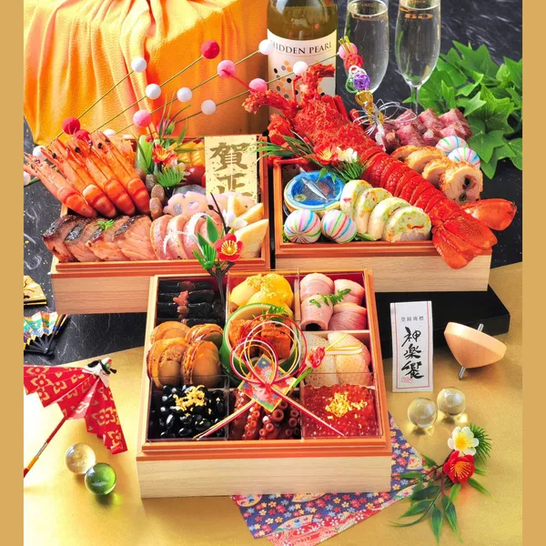 生おせち料理 極 三段重(神楽饗)の公式商品画像