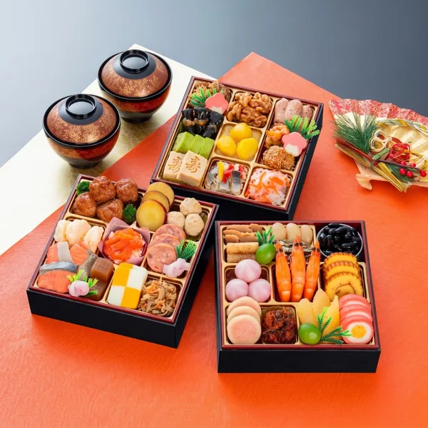 【おせち】千賀屋謹製 月華千 和風三段重 [冷蔵] ３人前（マックスバリュ東海 ネットショップ）の公式商品画像