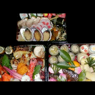 昔ながらの手作りおせち三重(魚初)の公式商品画像