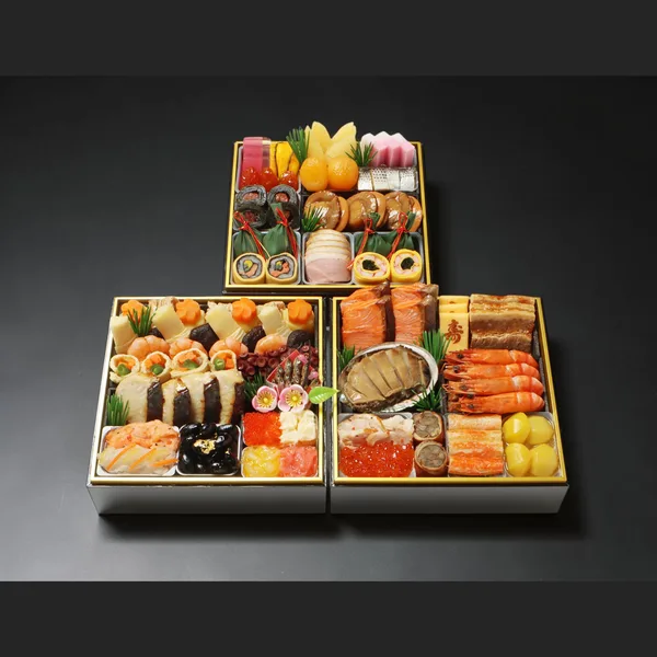 料亭おせち三段重(わらびの里)の公式商品画像